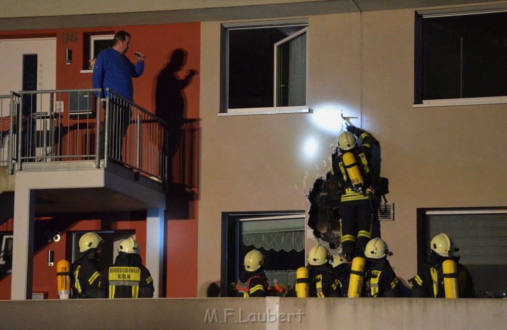 Feuer Koeln Porz Wahn Am Bahnhof P053.JPG - Miklos Laubert